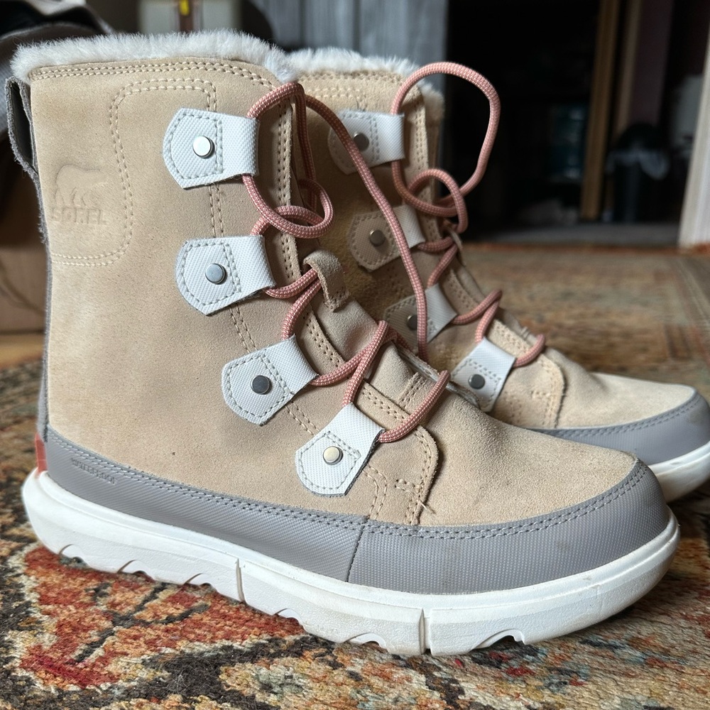 Sorel Beige Suede Winter Boot